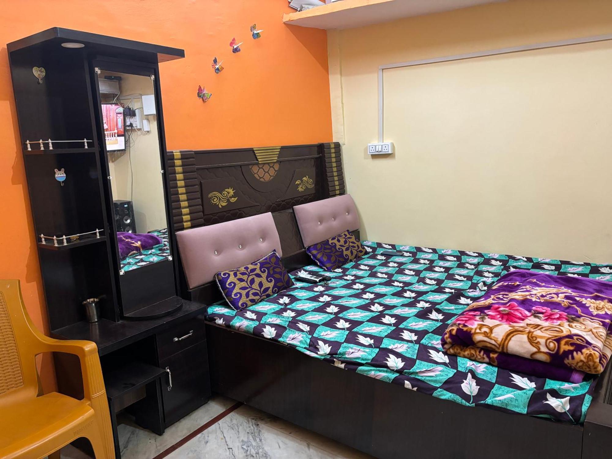 Shakuntala Guest House Ayodhya 外观 照片