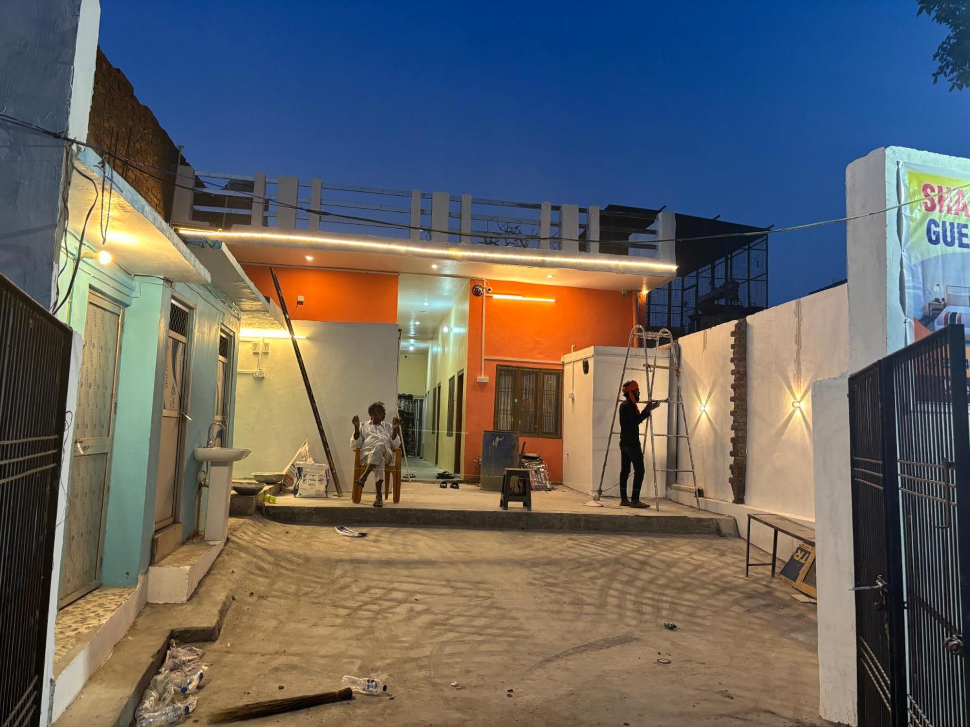 Shakuntala Guest House Ayodhya 外观 照片